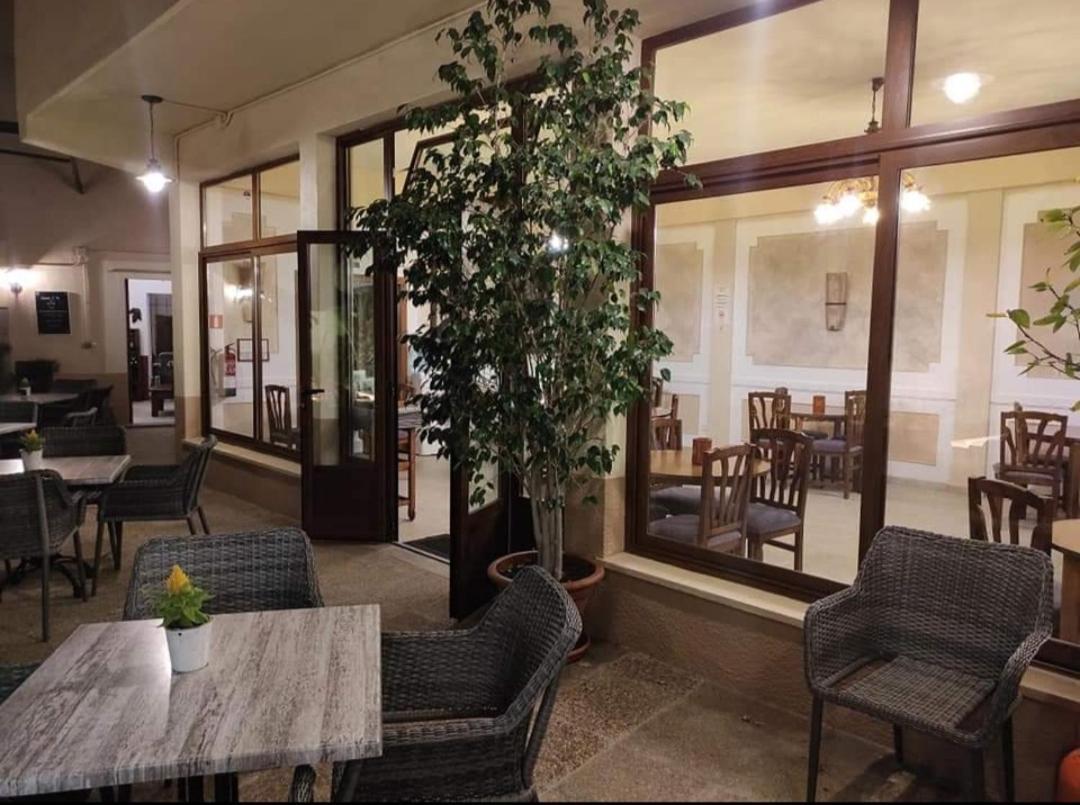 Hostal Nadal Soller Luaran gambar